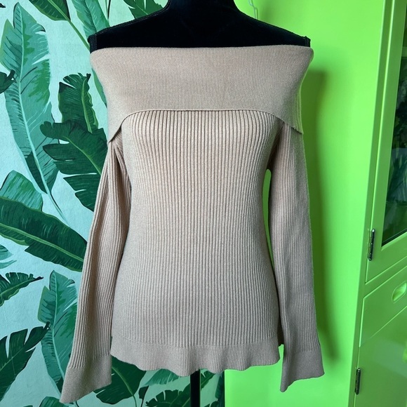 Vici English Factory Women’s Tan Ribbed Off Shoulder Sweater Large - Picture 2 of 5